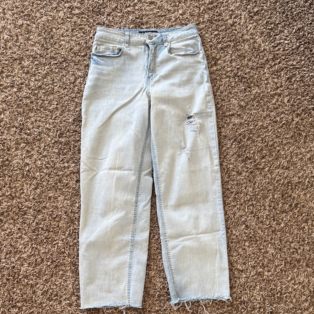 Stylish Light Blue Distressed Women Jeans